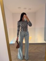 Jasno niebieskie spodnie dzwony LaMilla