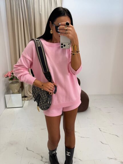 Różowy sweterkowy komplet laMilla