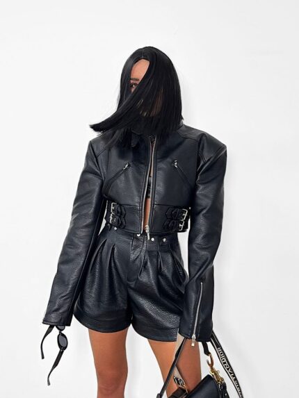 Czarna kurtka skórzana ramoneska LaMilla