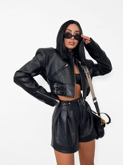 Czarna kurtka skórzana ramoneska LaMilla
