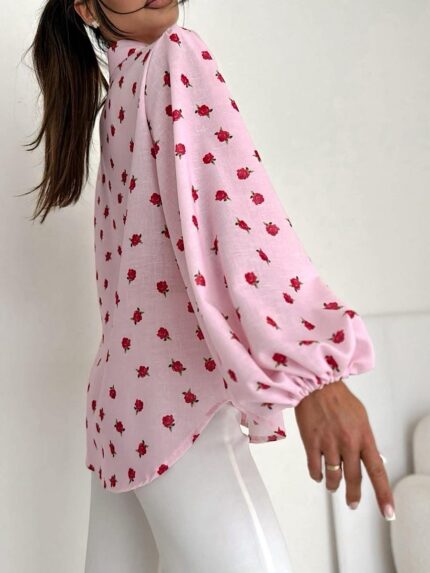 Różowa koszula w czerwone kwiaty Megi B