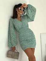 Koronkowa sukienka Megi B w szałwiowym kolorze