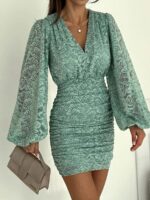 Koronkowa sukienka Megi B w szałwiowym kolorze