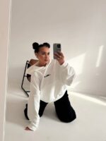 Biała bluza LaMilla z kapturem