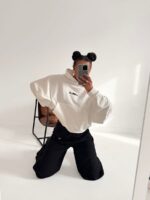 Biała bluza LaMilla z kapturem