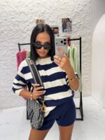 Sweterkowy komplet LaMilla w granatowo białe paski