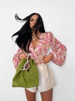 Wiązana bluzka LaMilla w kolorowe kwiaty