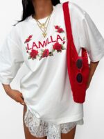 Biały t-shirt LaMilla z czerwonymi różami