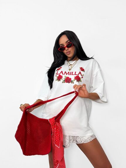 Biały t-shirt LaMilla z czerwonymi różami