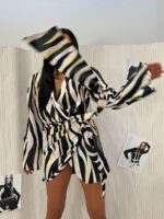 Sukienka kimono LaMilla w żółto czarną zebrę