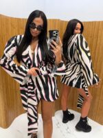 Sukienka kimono LaMilla w czarno różową zebrę