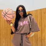 Brązowy T-shirt Chic LaMilla