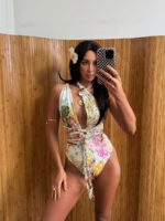 Strój kąpielowy monokini LaMilla we wzorze kwiatowym z wiązaniem warkocz