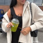 Bluza na zamek LaMilla w waniliowym kolorze z kapturem