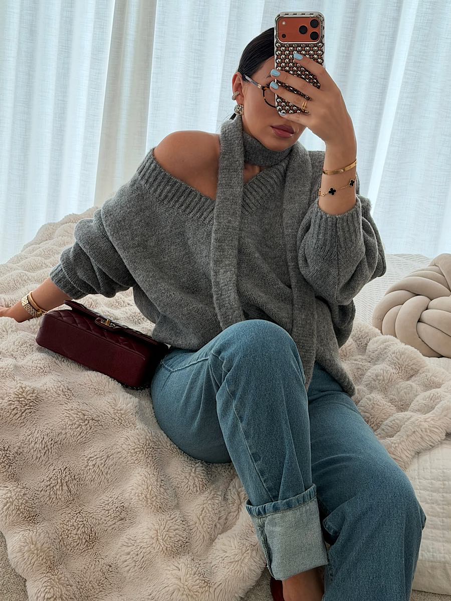 Sweter z szalem LaMilla szary Sweter z szalem LaMilla szary