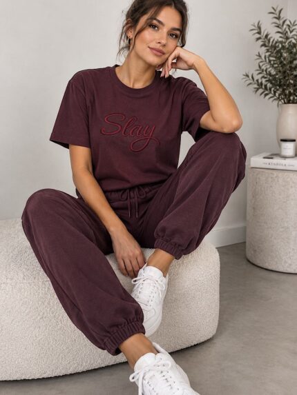 Śliwkowy t-shirt Slay