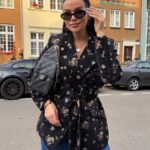 Marynarka LaMilla czarna w drobne kwiaty