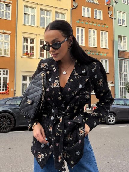 Marynarka LaMilla czarna w drobne kwiaty